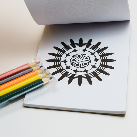 PC 50 Mandala - színezhető kártyák fémdobozban